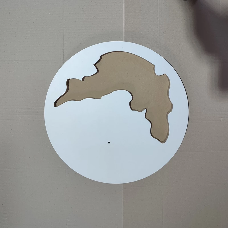 Artboard für dreidimensionalen Epoxidharzguss mit Blumen