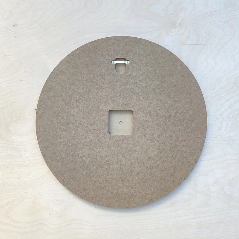Rundes Artboard für Wanduhr mit Aussparung für das Uhrwerk