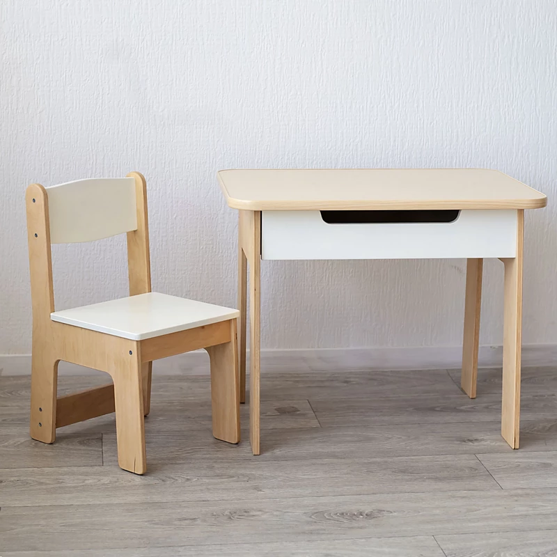 Kinder-Set: Tisch und Stuhl aus Holz in Weiß für Spielen und Malen