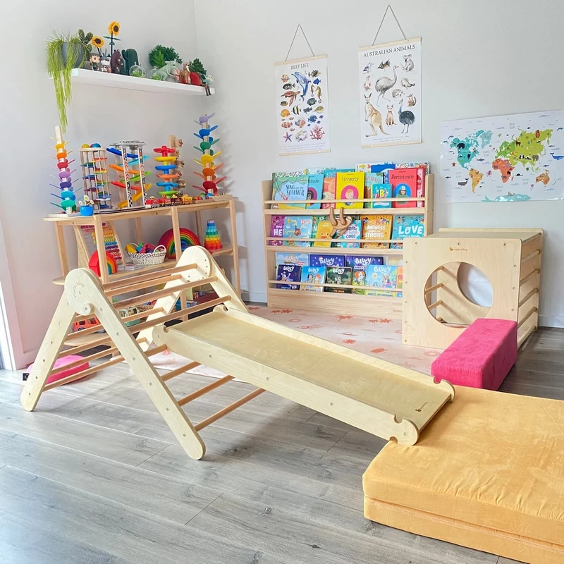 Pikler-Dreieck mit Rutsche für Kinder ab 2 Jahren